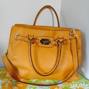 Michael Kors Hamilton LG Mustard Yellow Leather Handbag